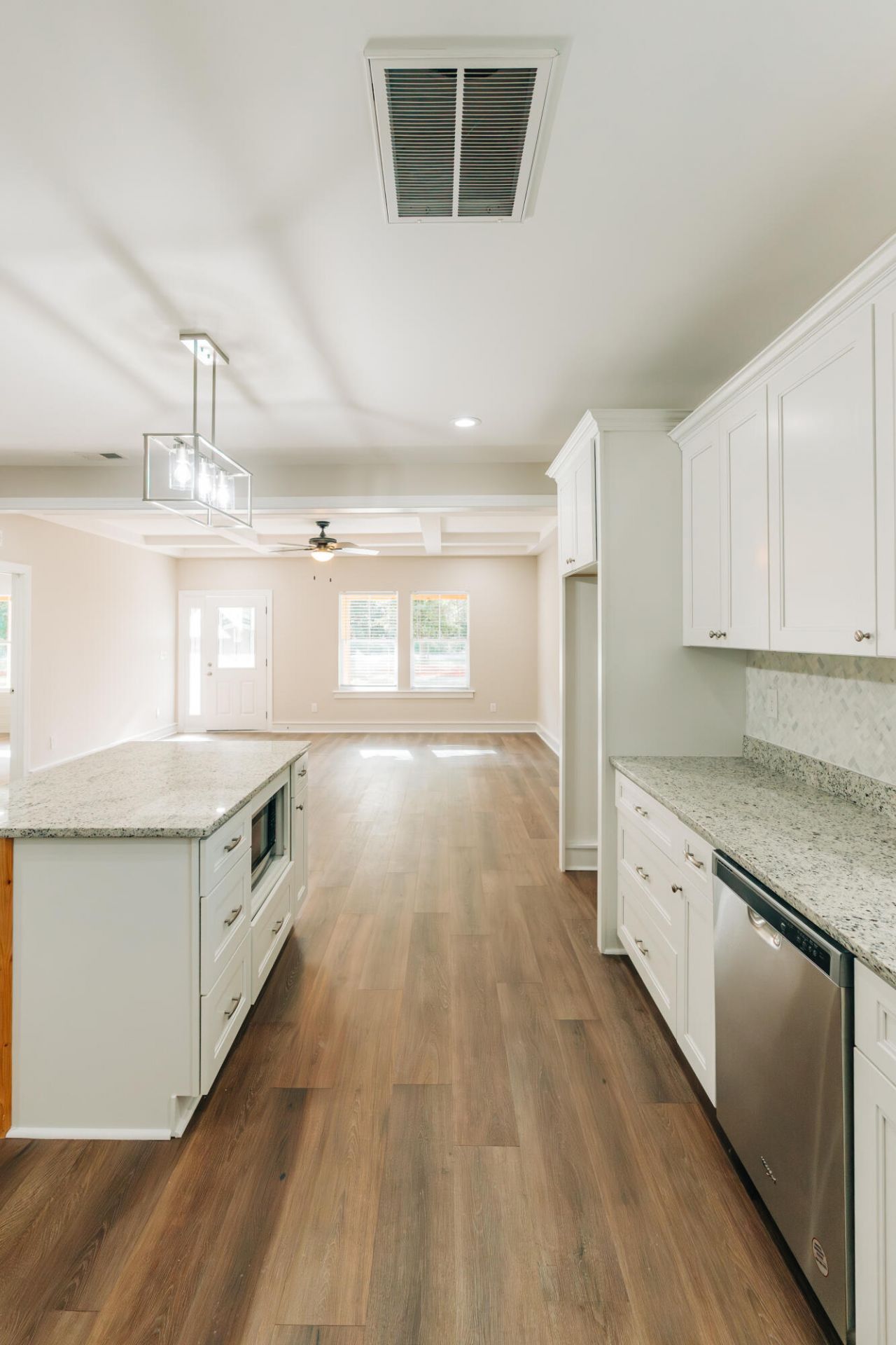 438 Locust Street Photo 12