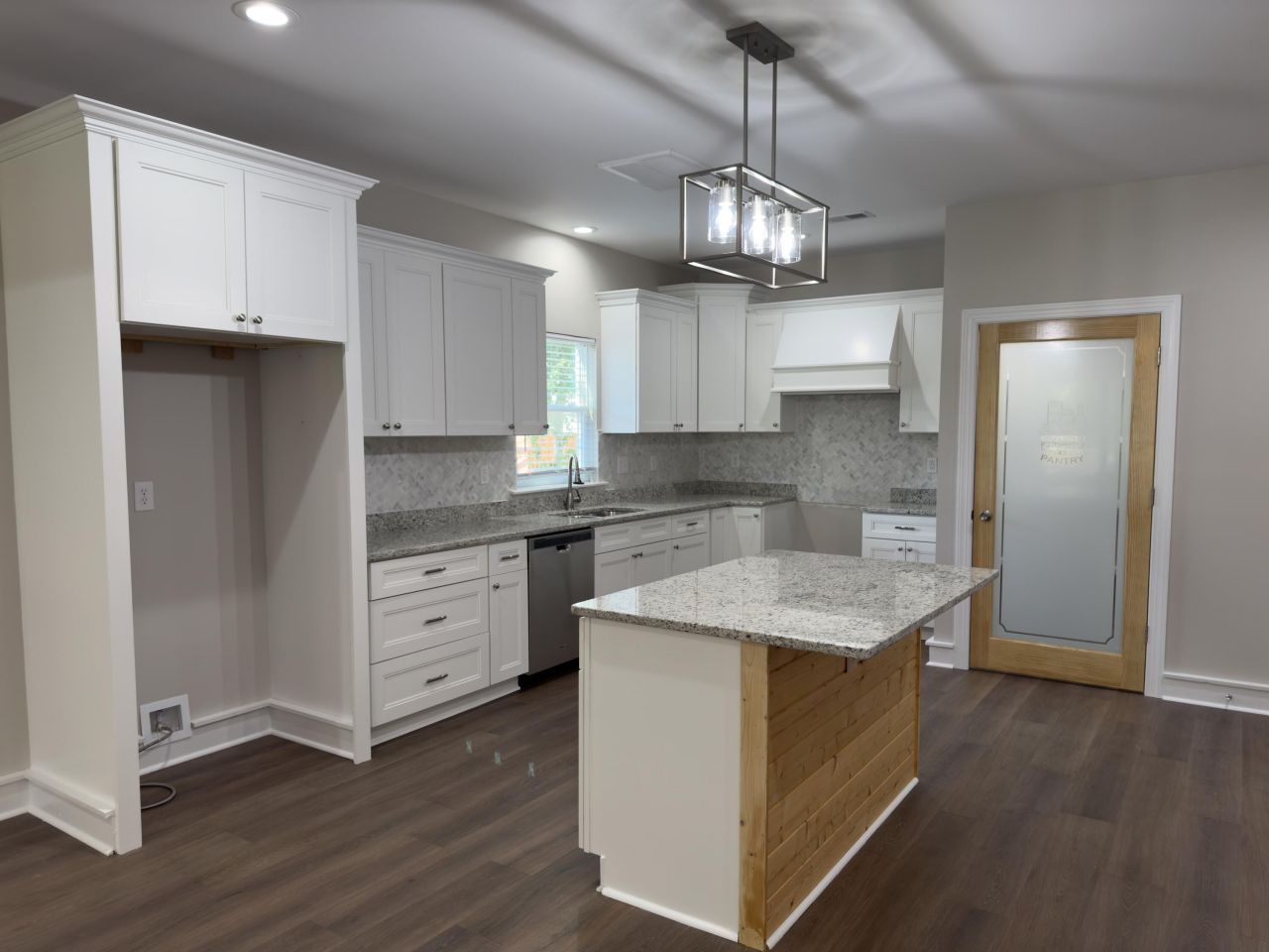 438 Locust Street Photo 13