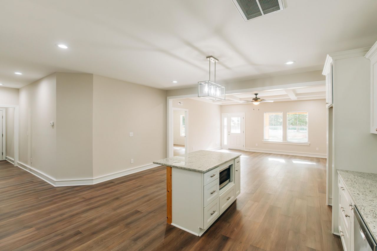 438 Locust Street Photo 16