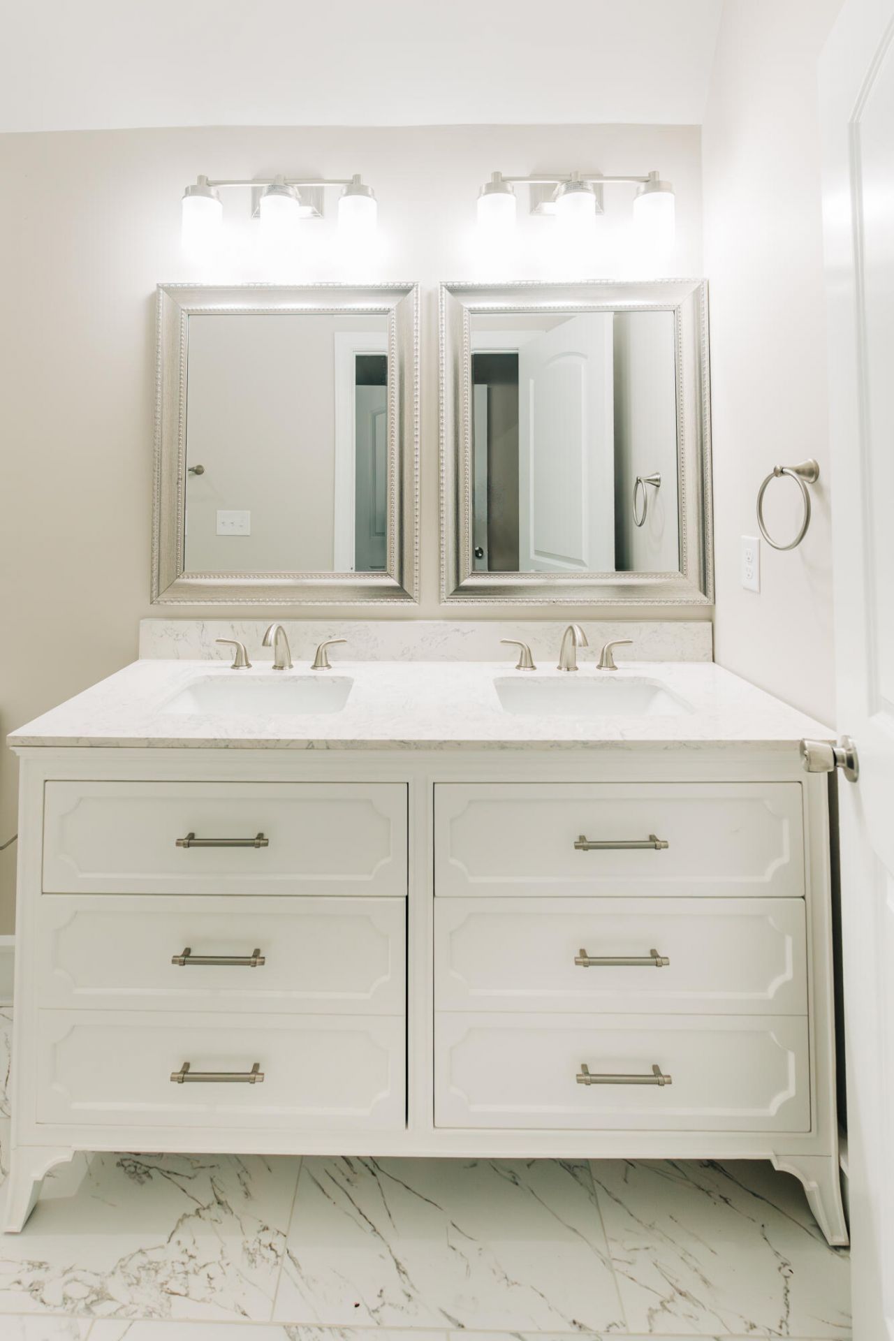 438 Locust Street Photo 20