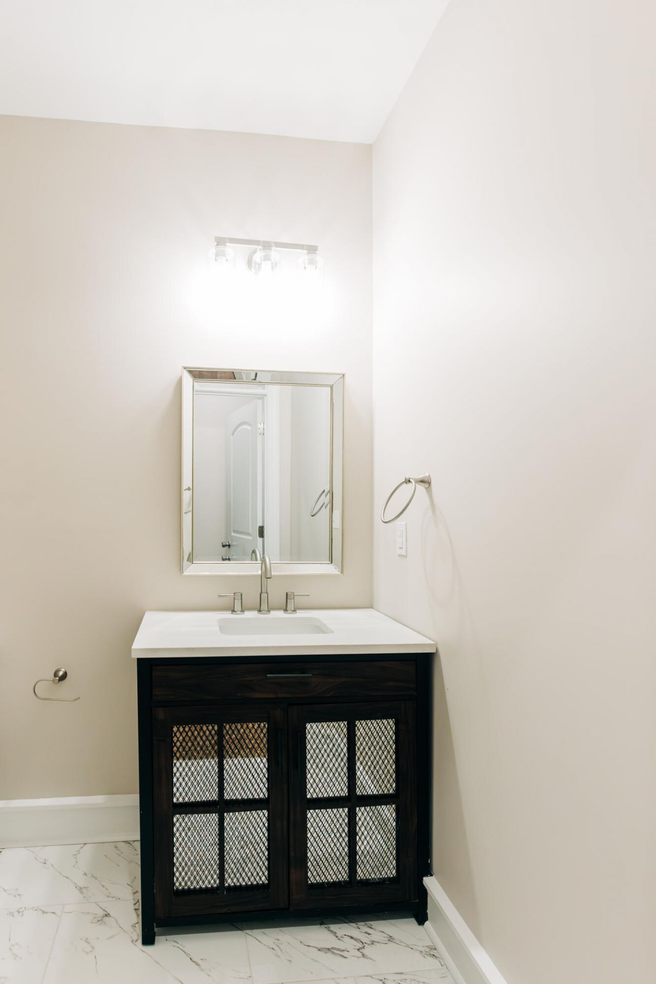 438 Locust Street Photo 25