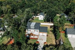 438 Locust Street photo 4