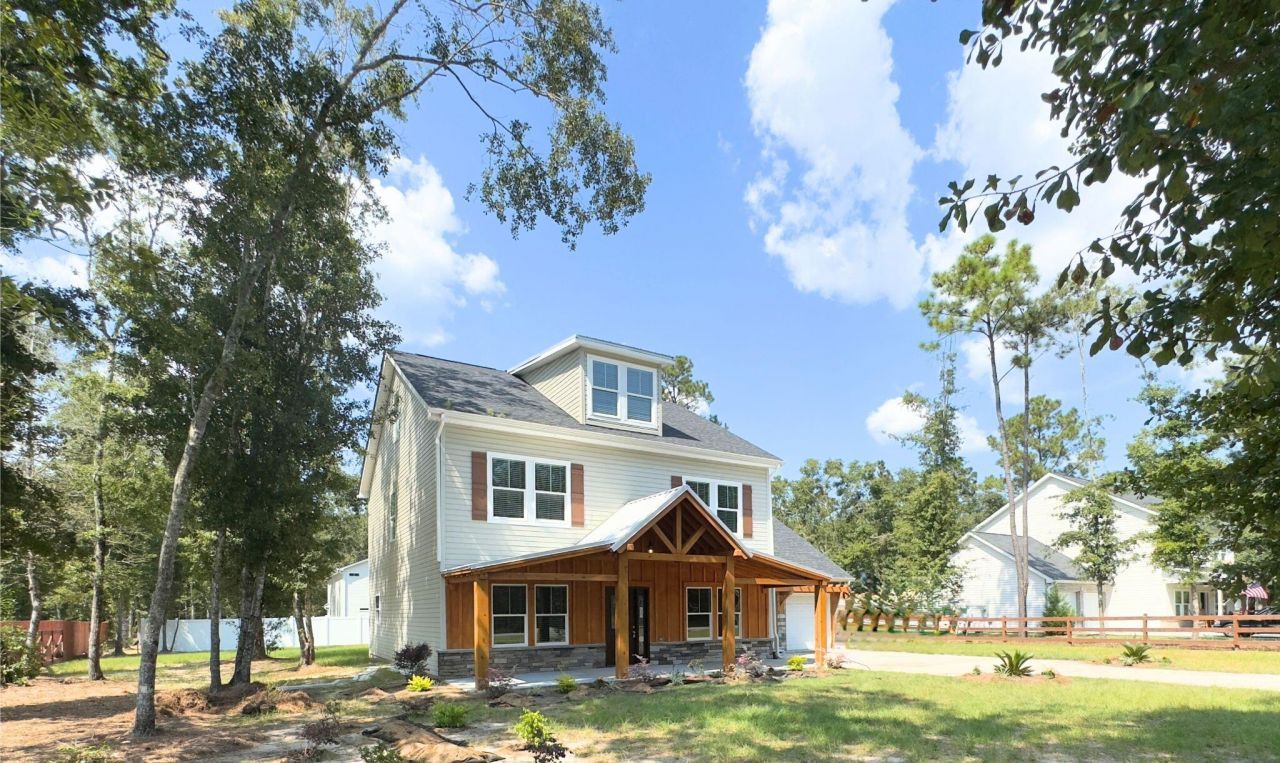 438 Locust Street Photo 4