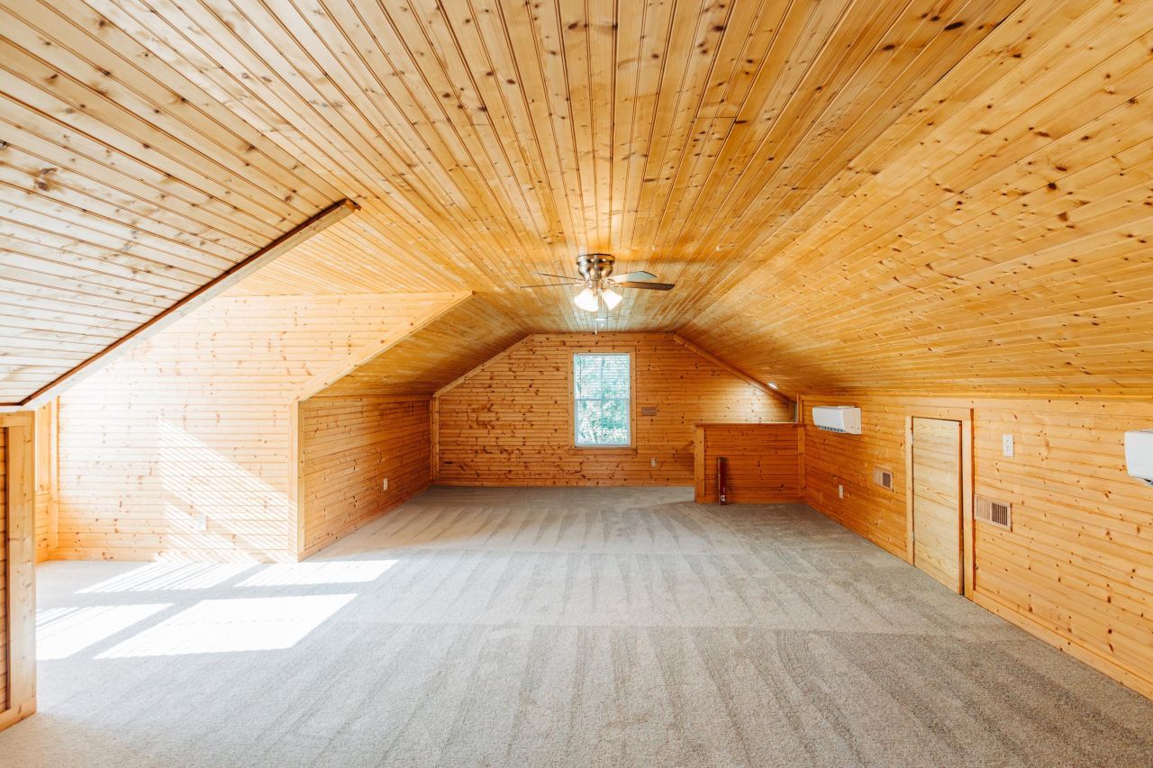 438 Locust Street Photo 42