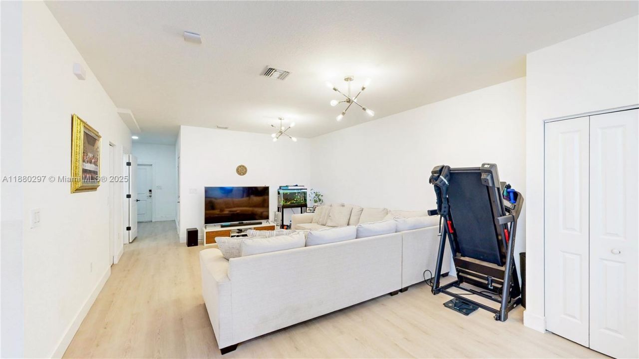 24902 SW 107th Ave, Homestead, FL 33032 Photo