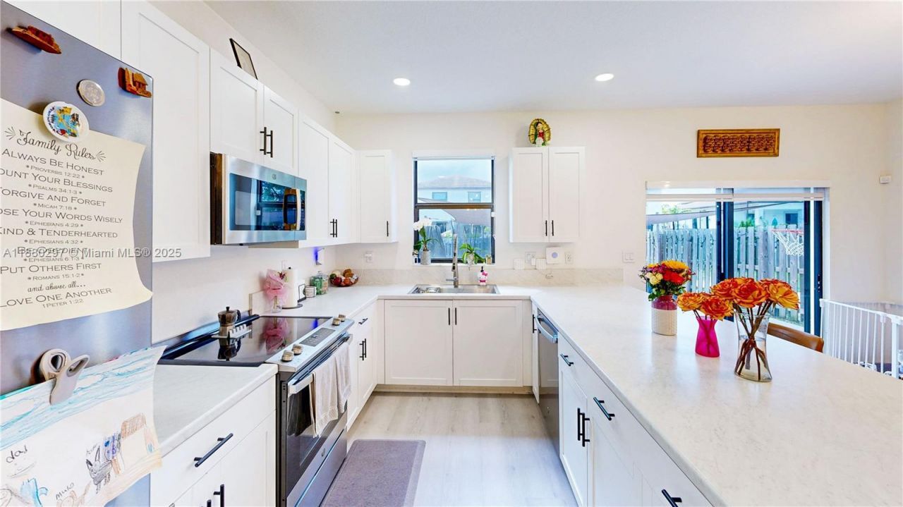 24902 SW 107th Ave, Homestead, FL 33032 Photo