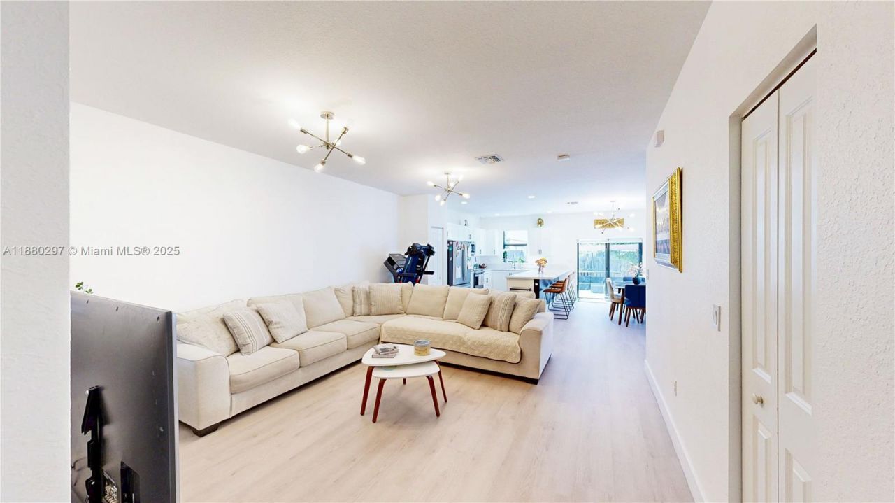 24902 SW 107th Ave, Homestead, FL 33032 Photo