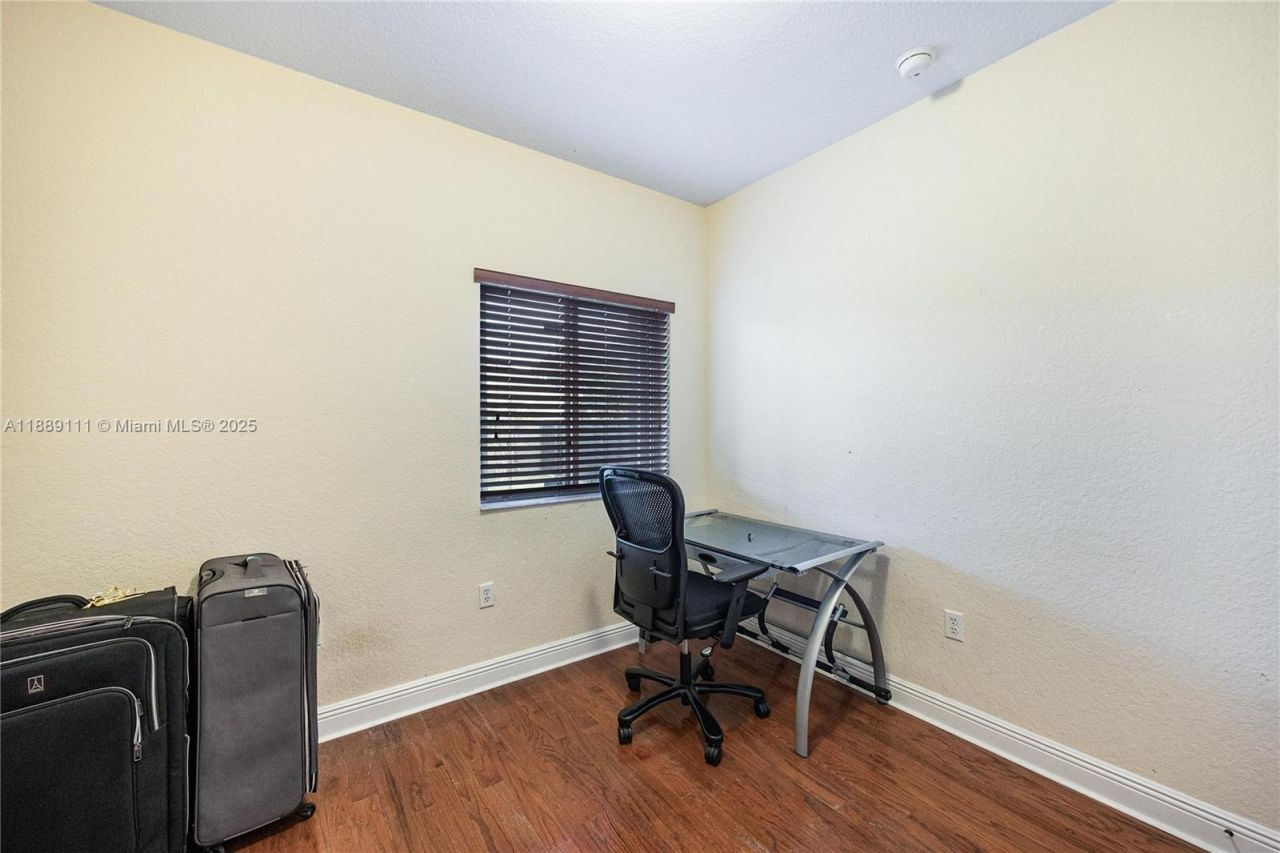 13261 SW 216th Ter, Miami, FL 33170 Photo