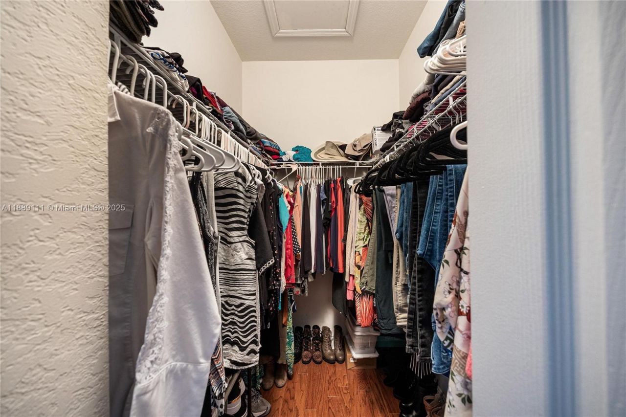 13261 SW 216th Ter, Miami, FL 33170 Photo