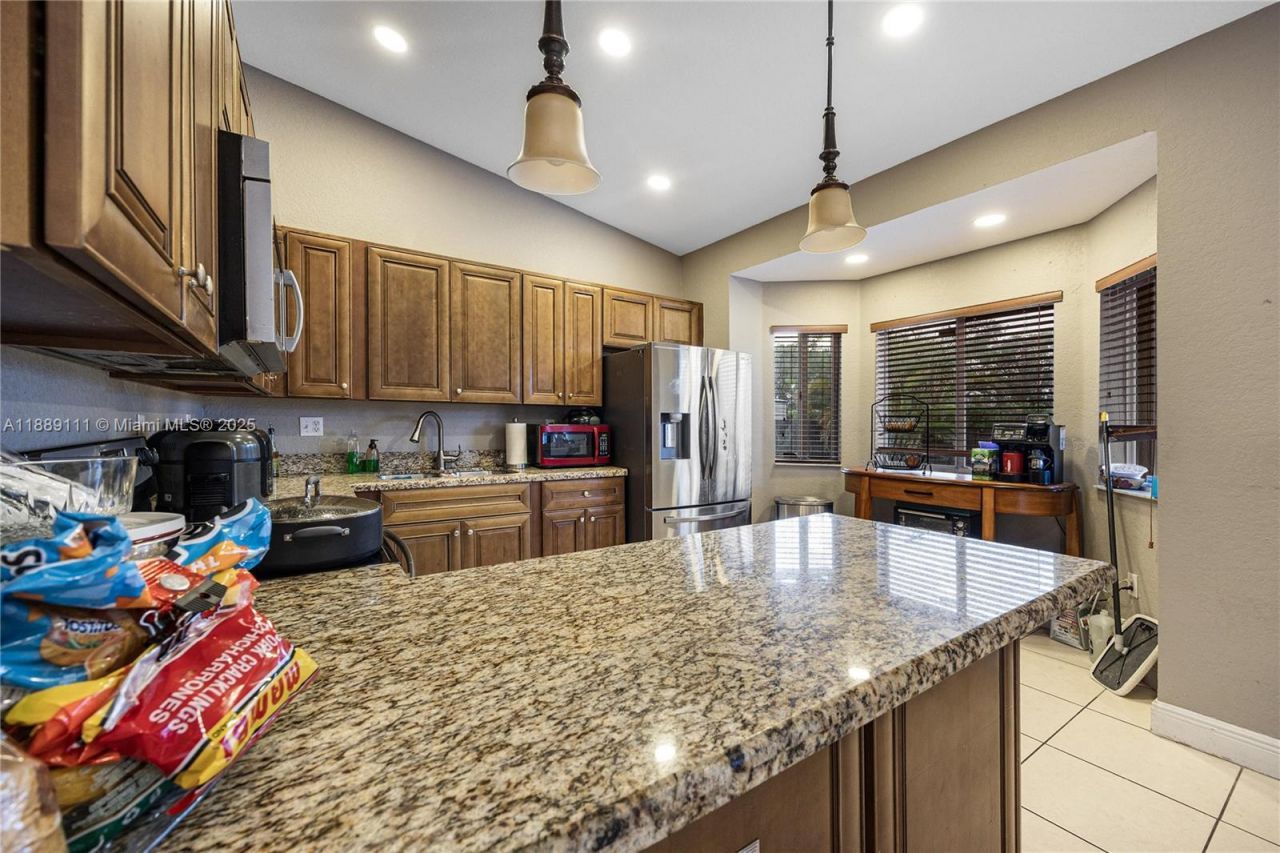 13261 SW 216th Ter, Miami, FL 33170 Photo