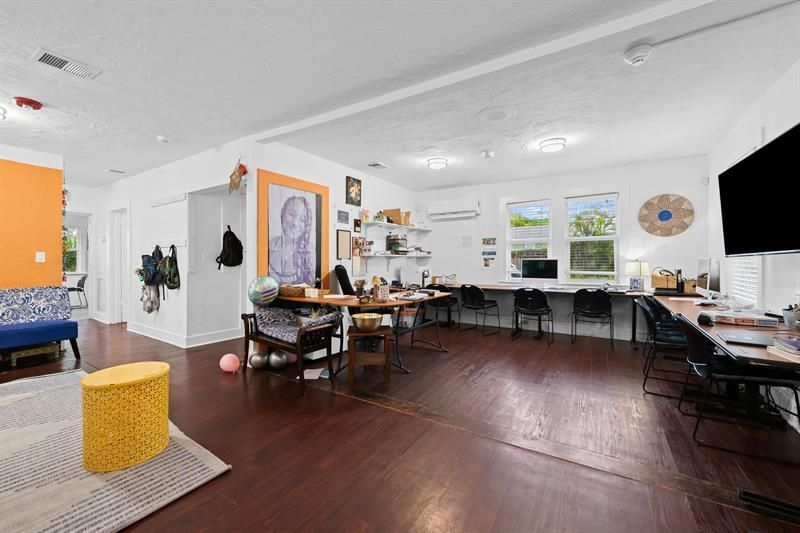 746 NE 3rd Ave & 8th Street, Fort Lauderdale, FL 33304 Photo