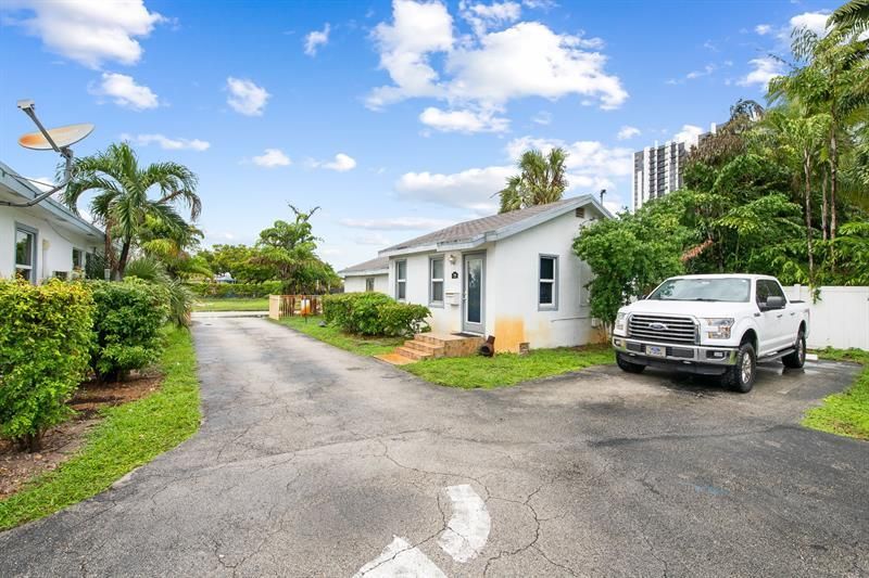 746 NE 3rd Ave & 8th Street, Fort Lauderdale, FL 33304 Photo