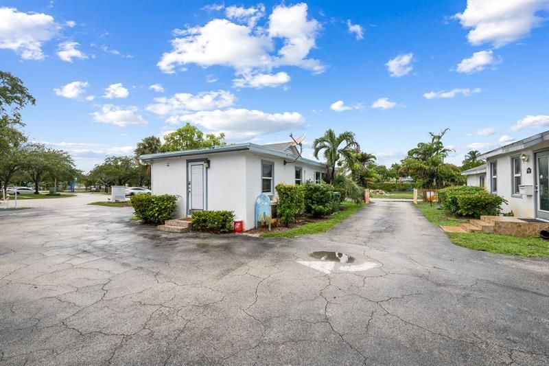 746 NE 3rd Ave & 8th Street, Fort Lauderdale, FL 33304 Photo
