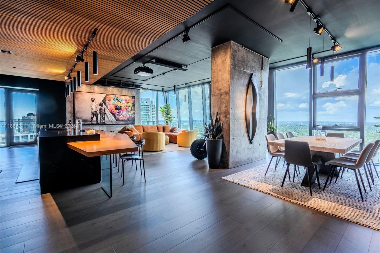 1451 Brickell Ave, Unit 3903, Miami, FL 33131 Photo