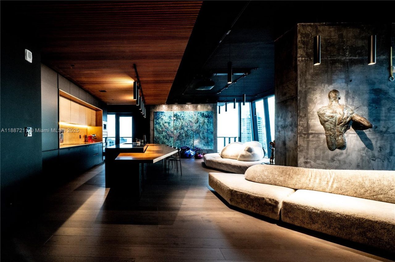 1451 Brickell Ave, Unit 3903, Miami, FL 33131 Photo