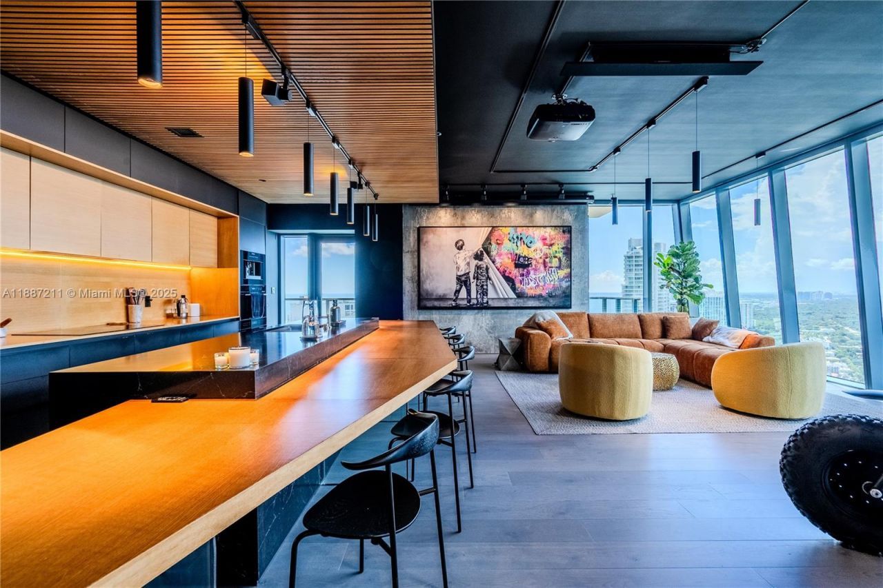 1451 Brickell Ave, Unit 3903, Miami, FL 33131 Photo