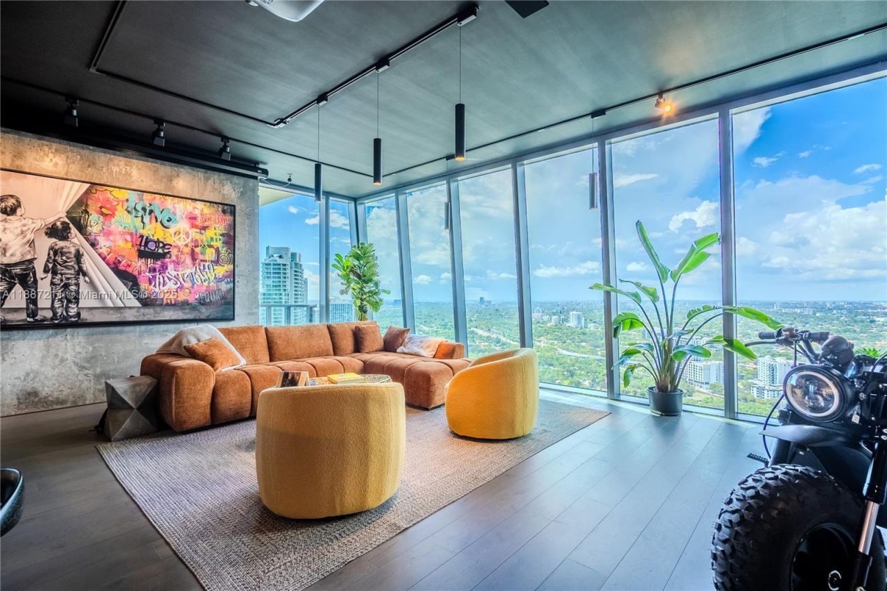 1451 Brickell Ave, Unit 3903, Miami, FL 33131 Photo