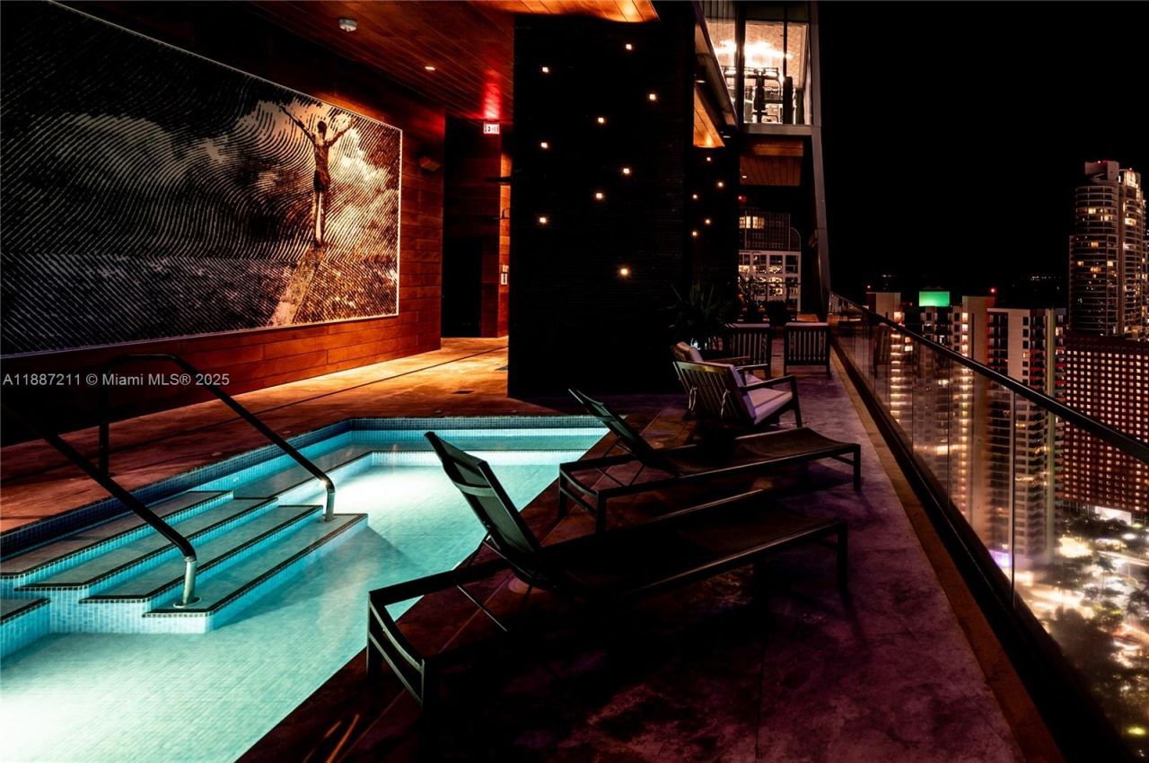 1451 Brickell Ave, Unit 3903, Miami, FL 33131 Photo