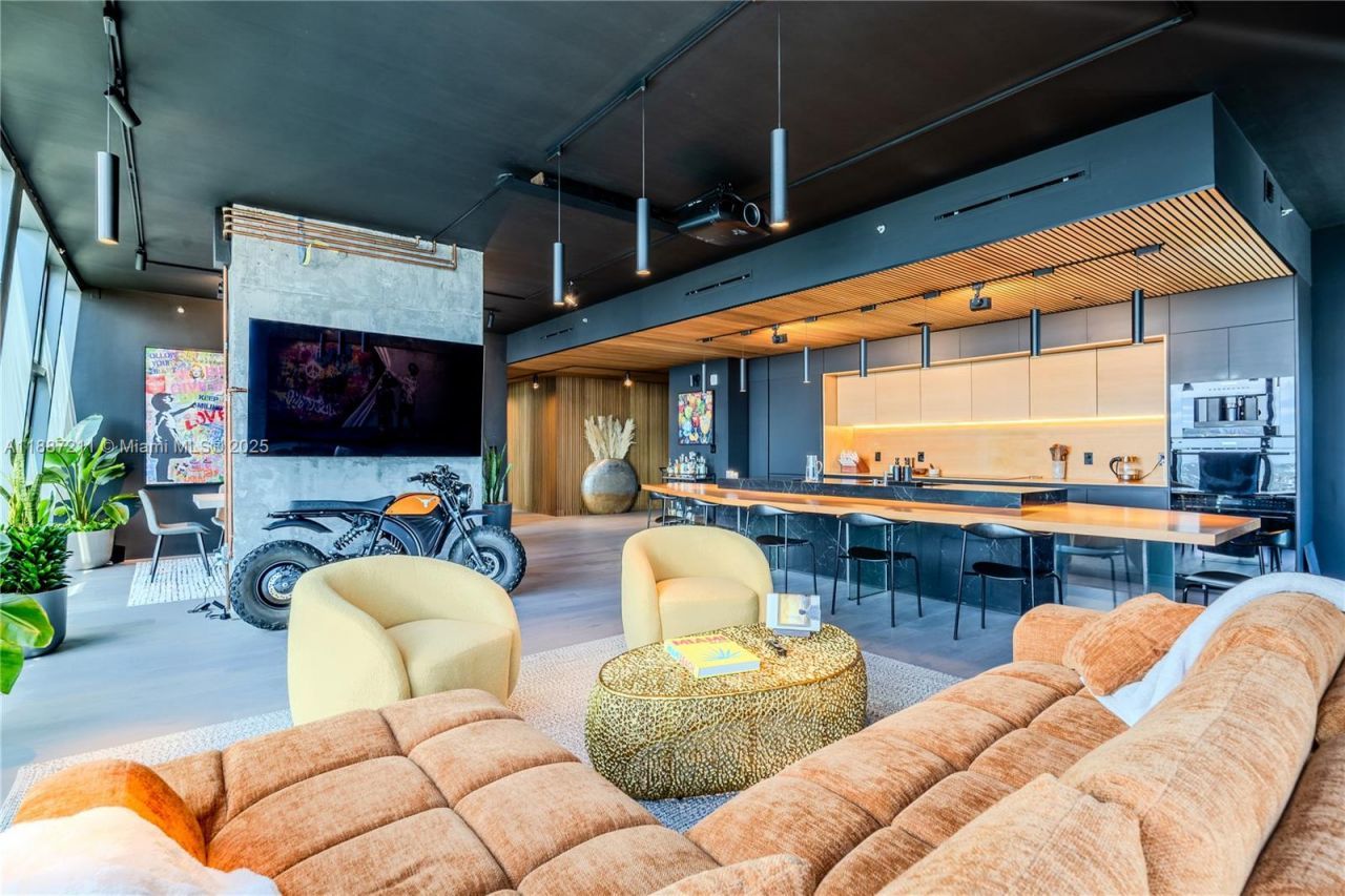 1451 Brickell Ave, Unit 3903, Miami, FL 33131 Photo