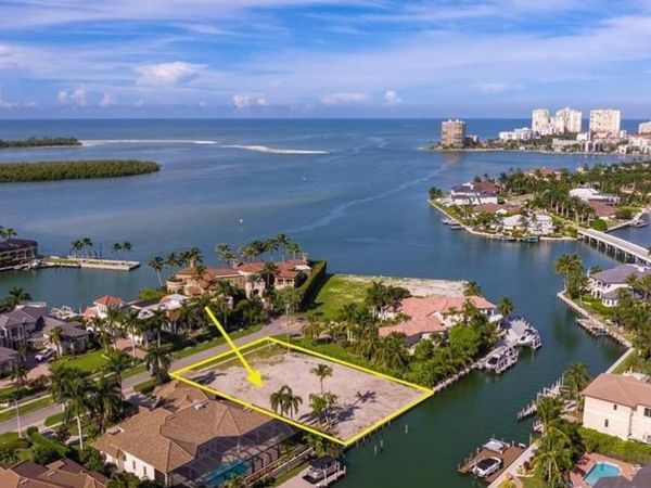 1558 Heights CT, MARCO ISLAND, FL 34145