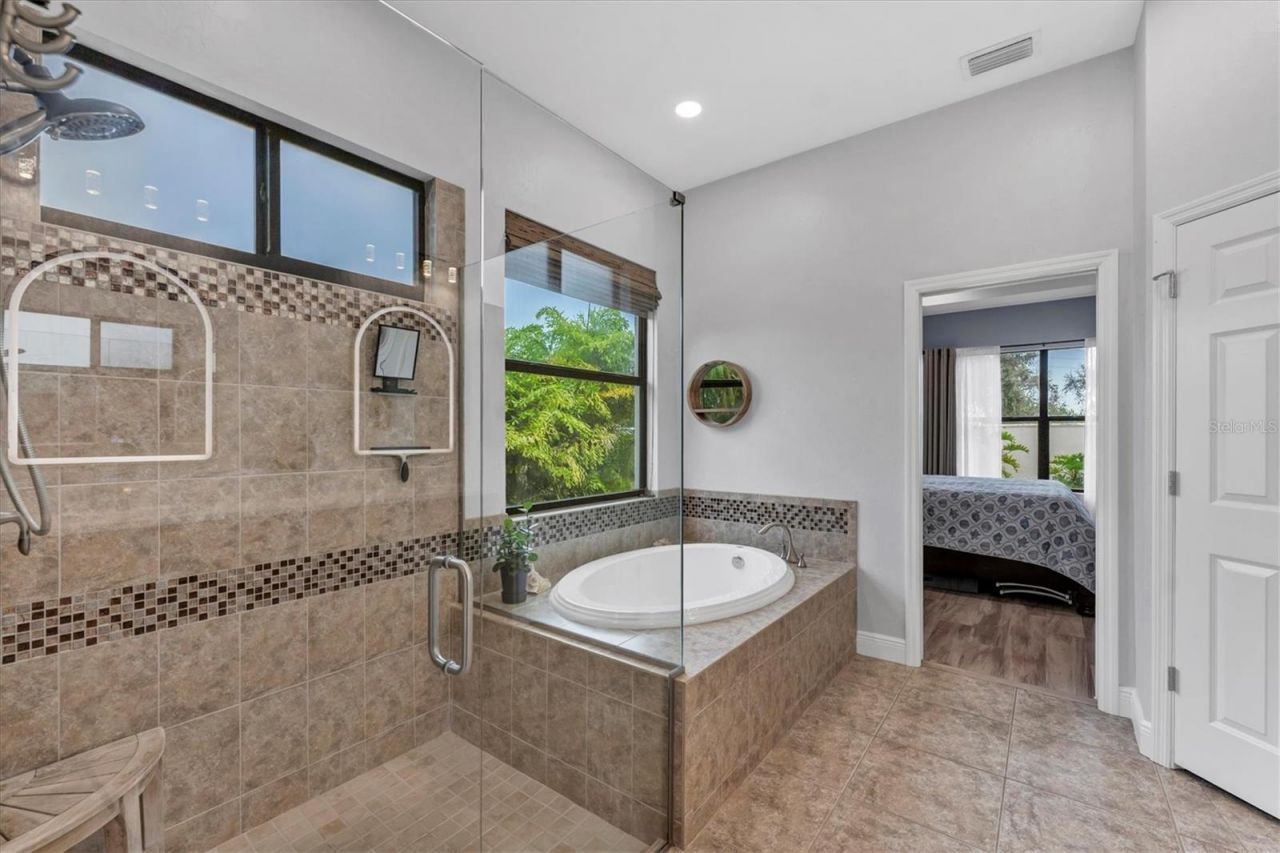 5819 Title Row Drive, Bradenton, FL 34210 Photo