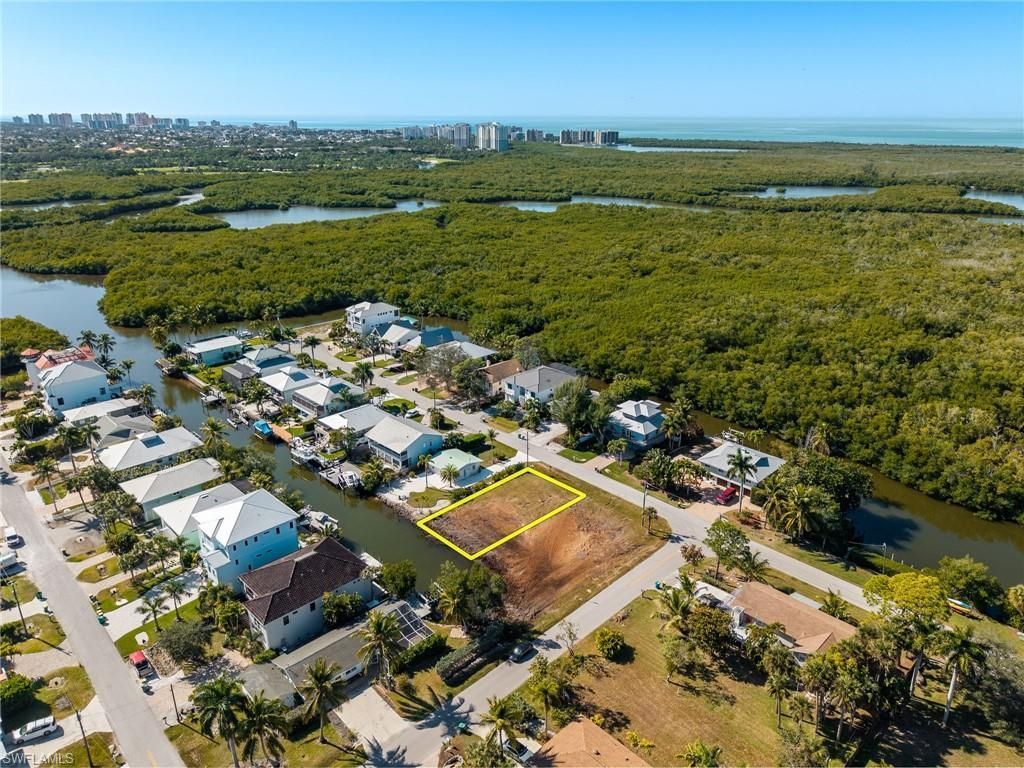 1292 Venetian Way, Naples, FL 34110 Photo