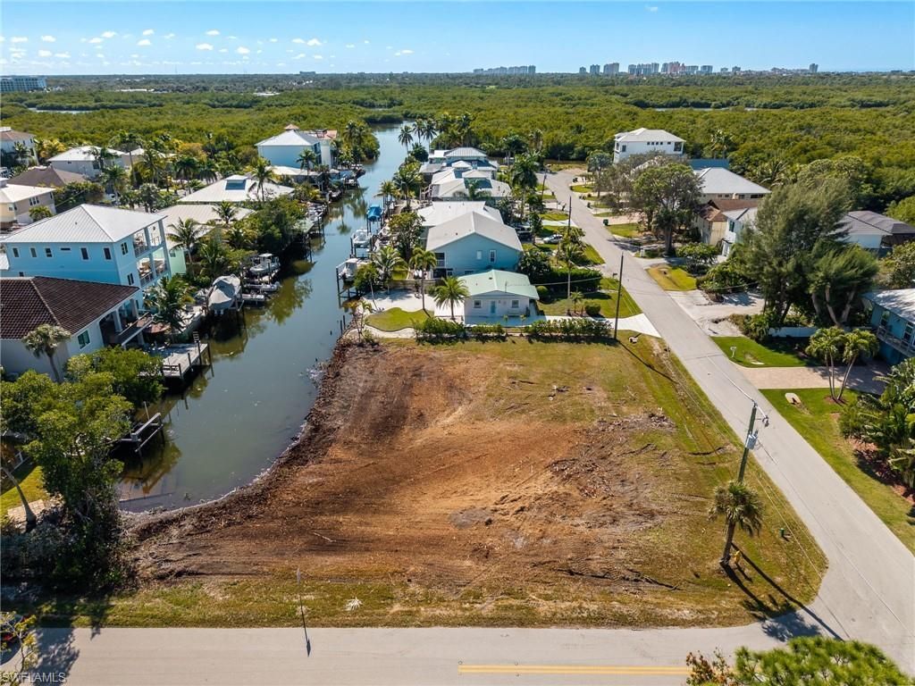 1292 Venetian Way, Naples, FL 34110 Photo
