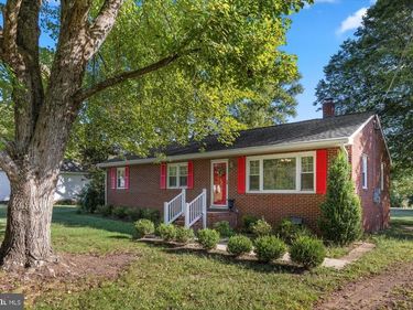 8251 HICKORY DRIVE, KING GEORGE, VA 22485