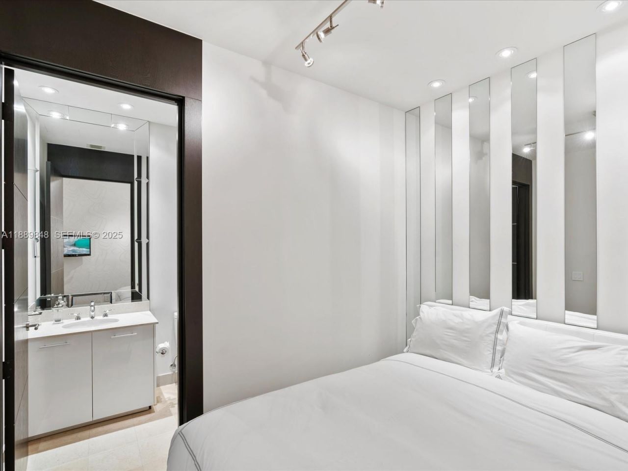 2711 S Ocean Dr, Unit 4005, Hollywood, FL 33019 Photo