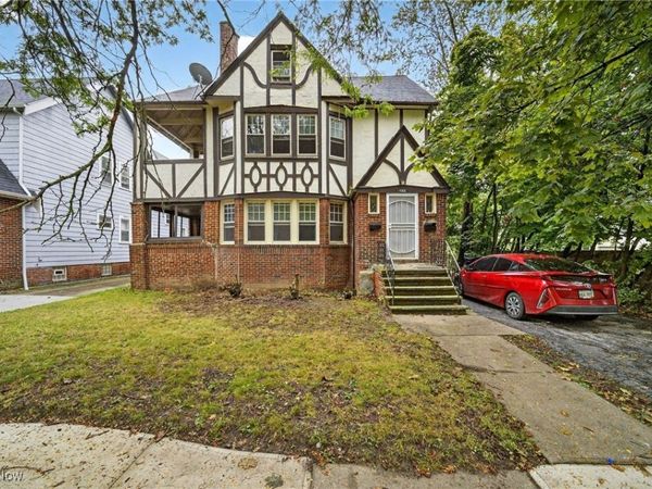 1558 Ivydale Road, Cleveland, OH 44118