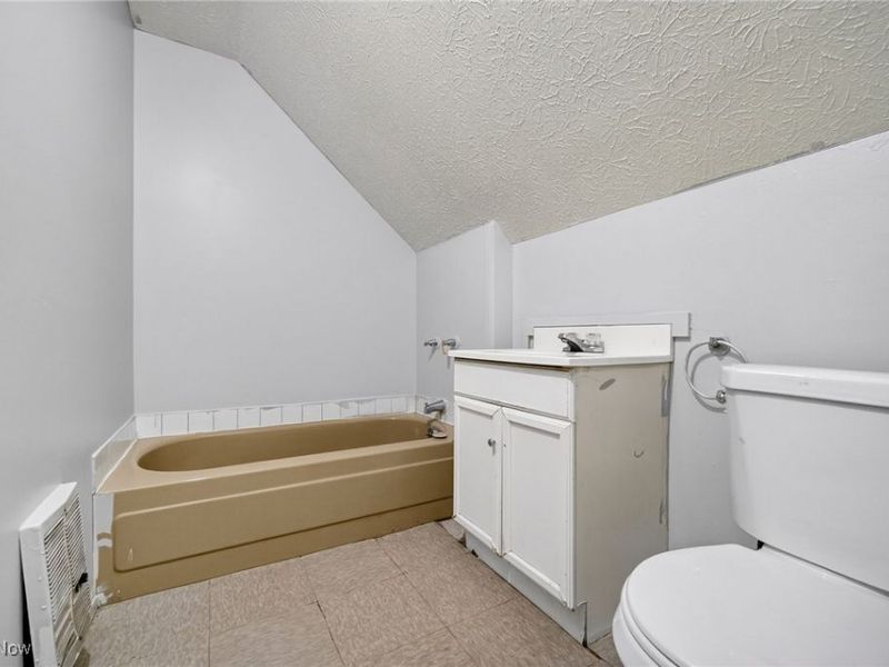 1558 Ivydale Road, Cleveland, OH 44118 Photo 22