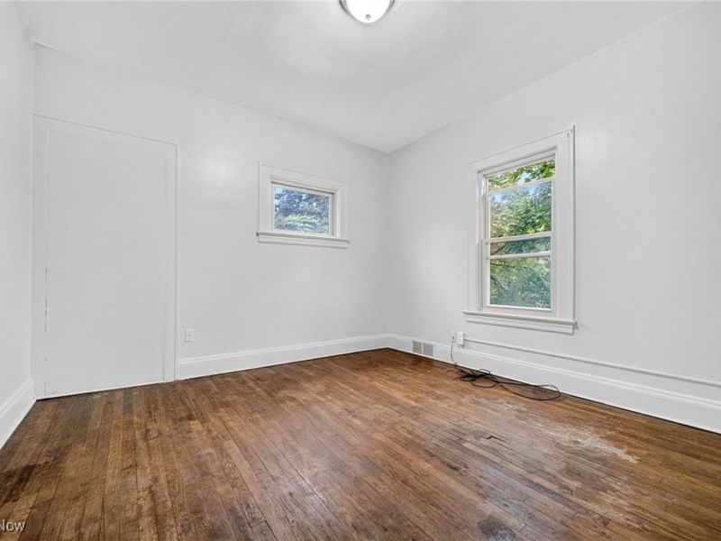 1558 Ivydale Road, Cleveland, OH 44118 Photo 39