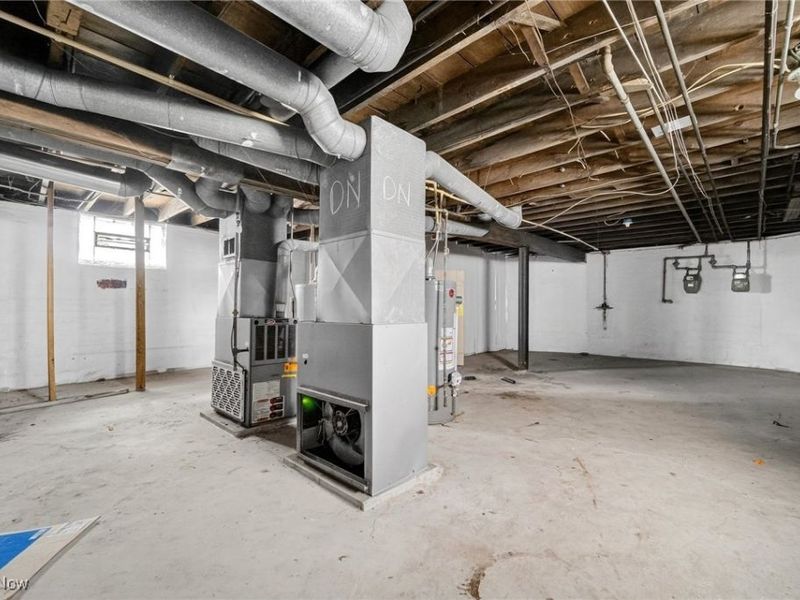 1558 Ivydale Road, Cleveland, OH 44118 Photo 44