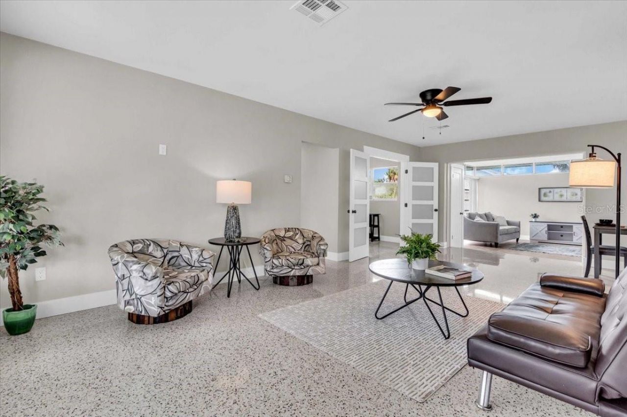 3002 58th Street S, Gulfport, FL 33707 Photo