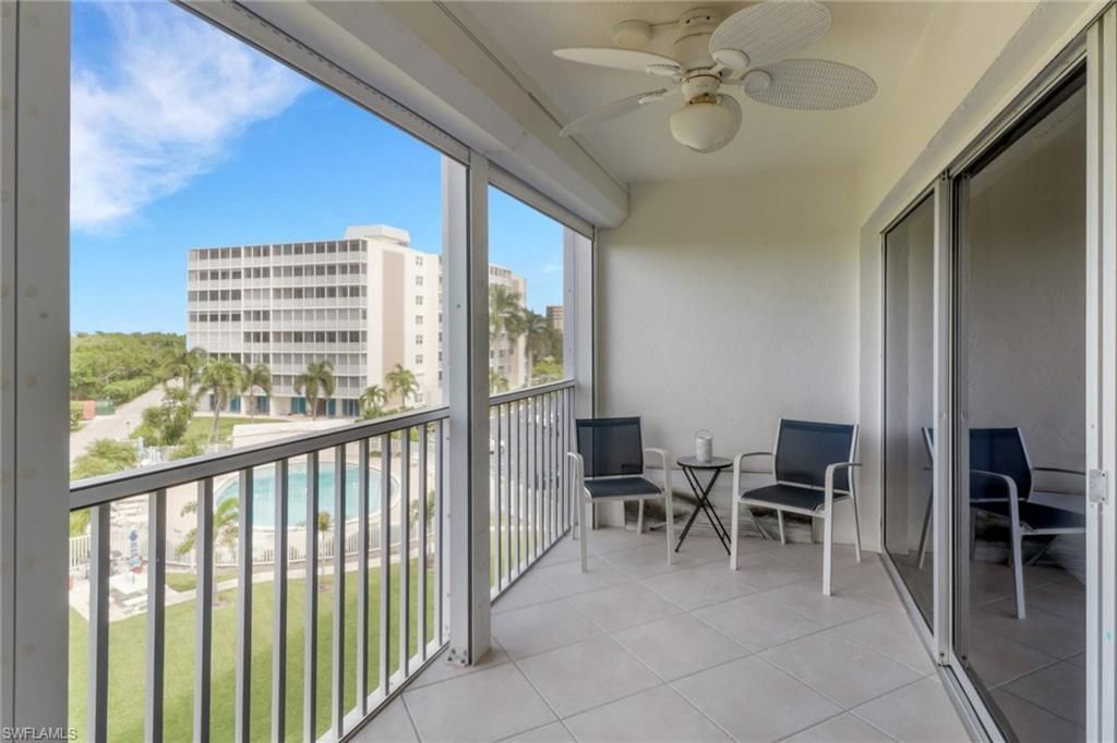 1 Bluebill Ave, Unit 410, Naples, FL 34108 Photo