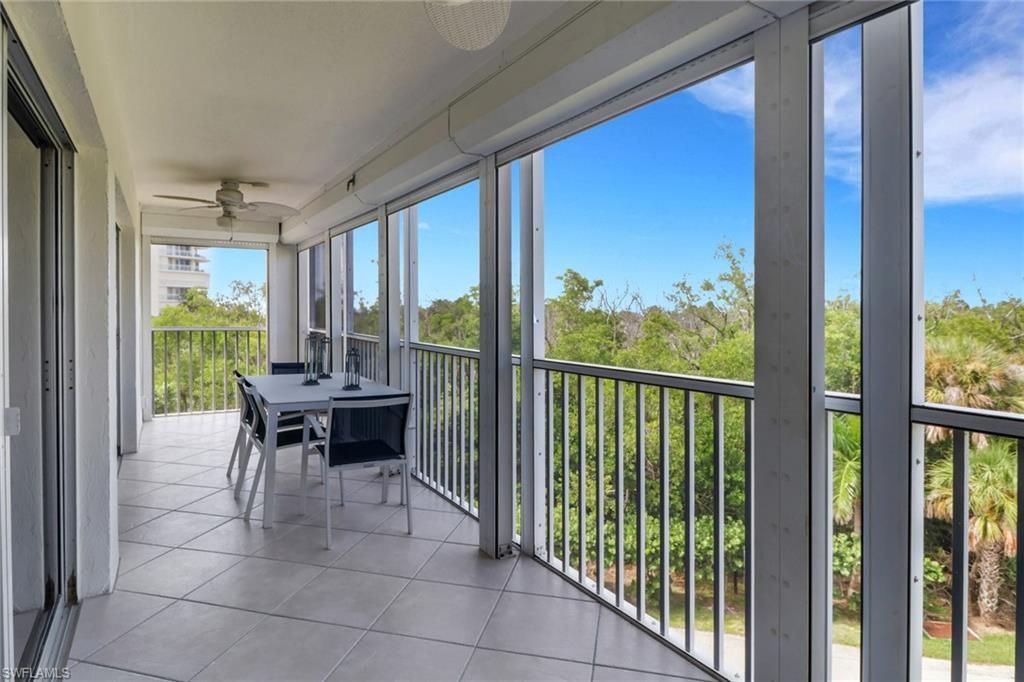 1 Bluebill Ave, Unit 410, Naples, FL 34108 Photo