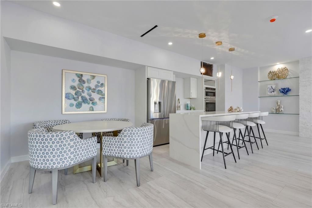 1 Bluebill Ave, Unit 410, Naples, FL 34108 Photo