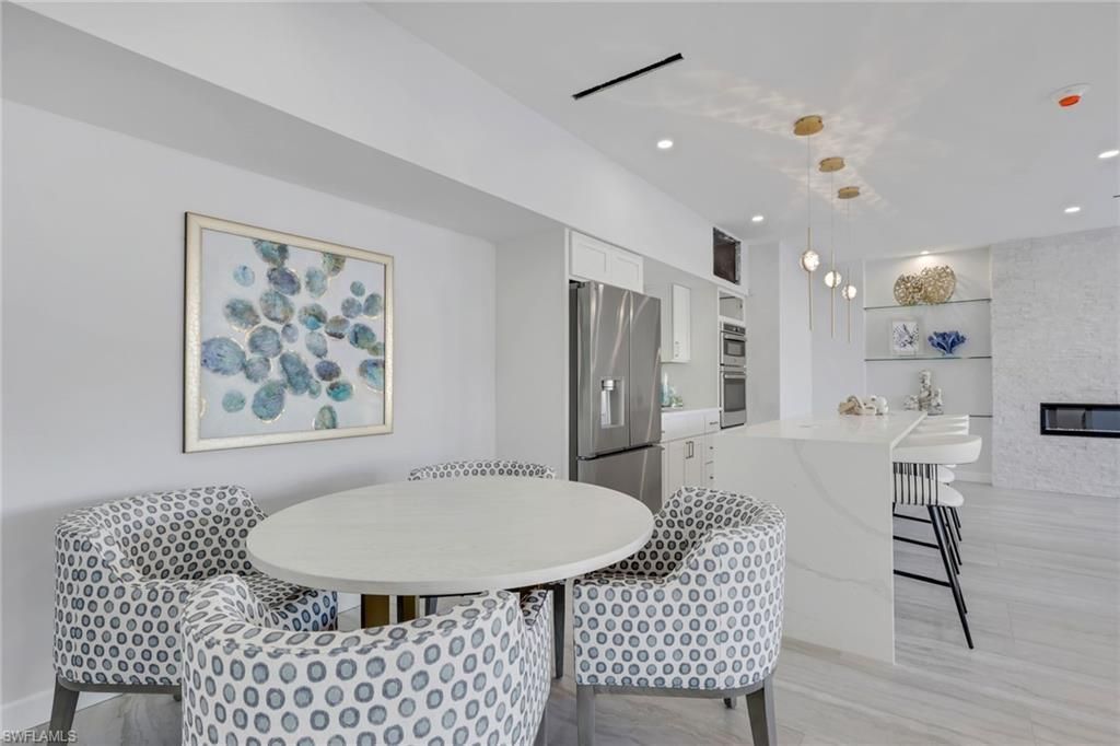 1 Bluebill Ave, Unit 410, Naples, FL 34108 Photo