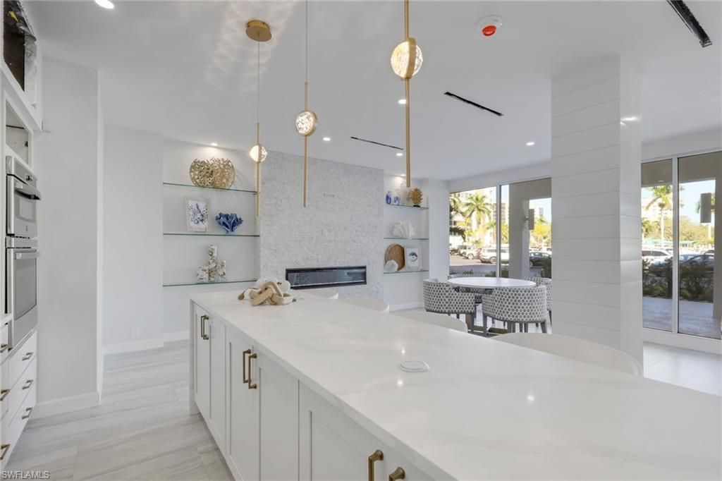 1 Bluebill Ave, Unit 410, Naples, FL 34108 Photo