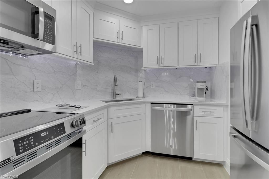 1 Bluebill Ave, Unit 410, Naples, FL 34108 Photo