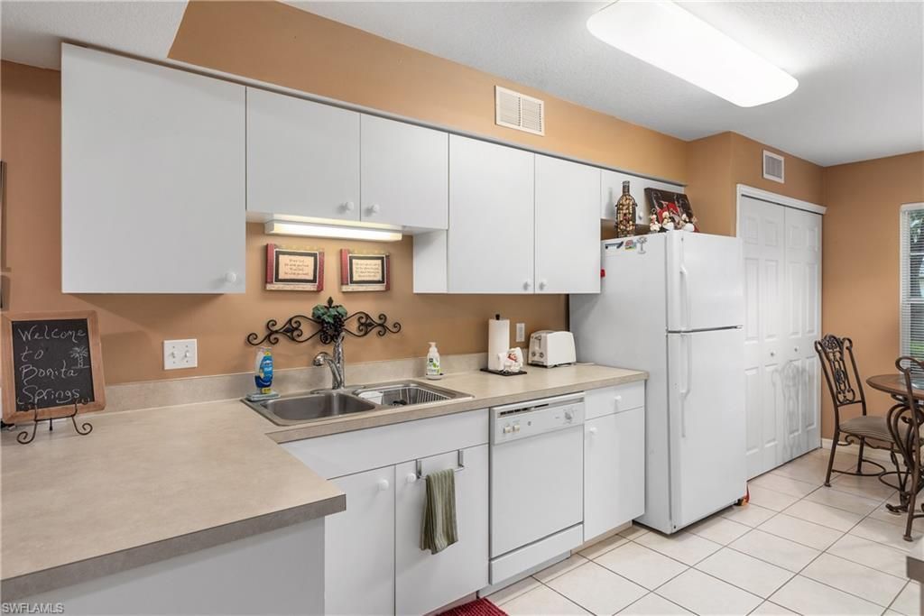 25727 Lake Amelia Way, Unit 105, Bonita Springs, Fl 34136 Photo