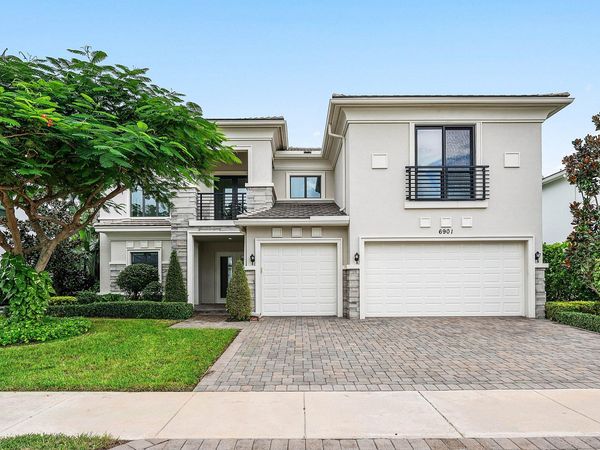 6901 NW 25th Way, Boca Raton, FL 33496