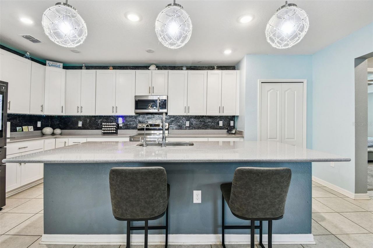 8207 Abalone Loop, Parrish, FL 34219 Photo