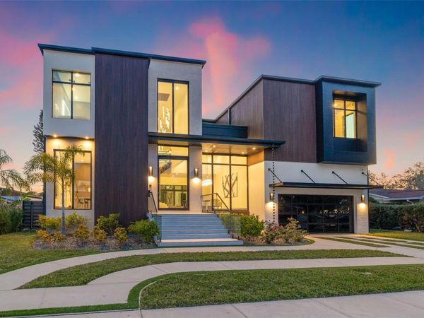 730 W ALDA WAY NE, ST PETERSBURG, FL 33704