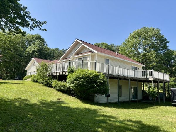 5094 Samerdar Drive, Onekama, MI 49675