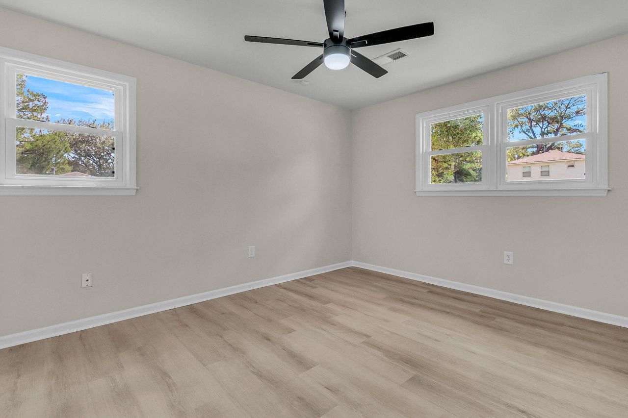 7646 Allwood Avenue Photo 18