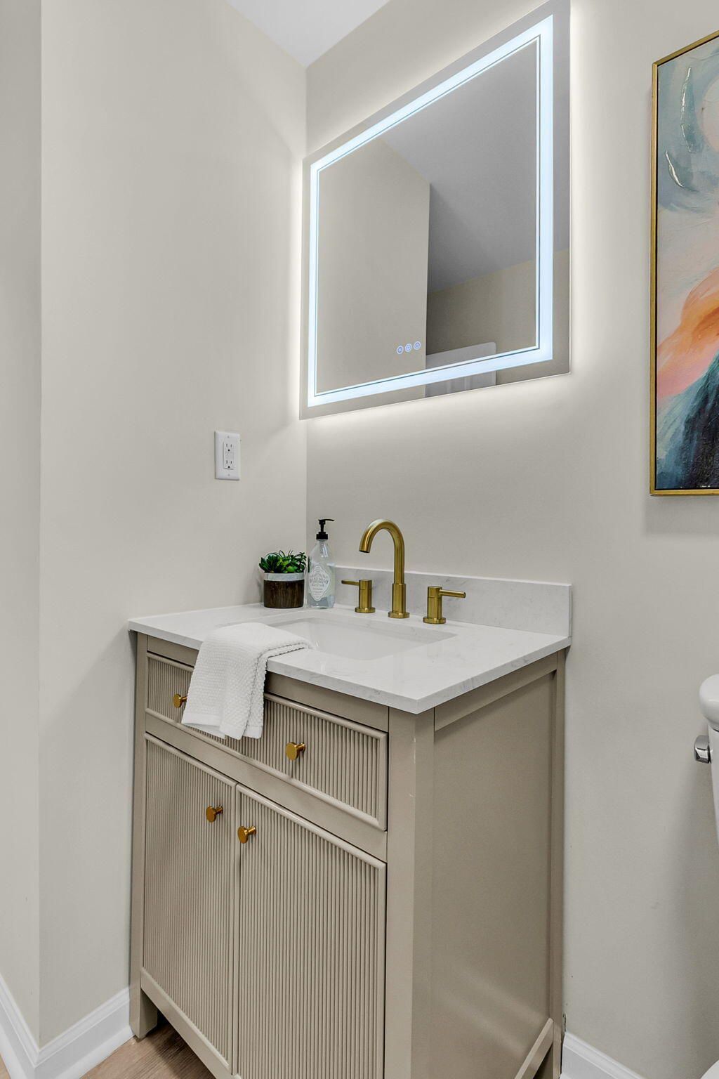 7646 Allwood Avenue Photo 24