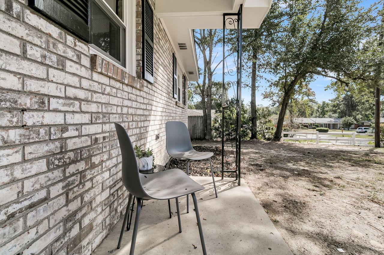 7646 Allwood Avenue Photo 31