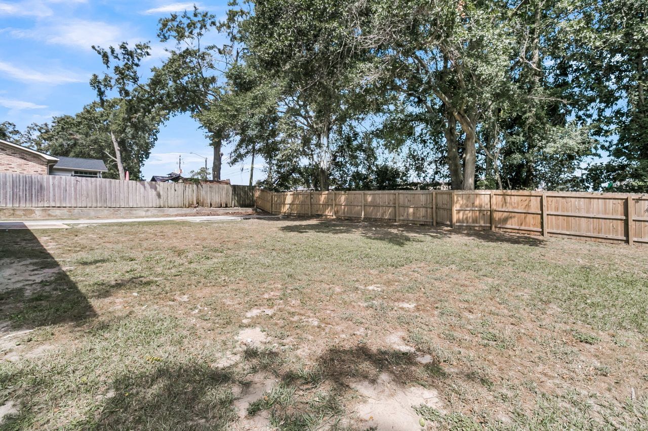 7646 Allwood Avenue Photo 35