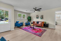 7646 Allwood Avenue photo 4